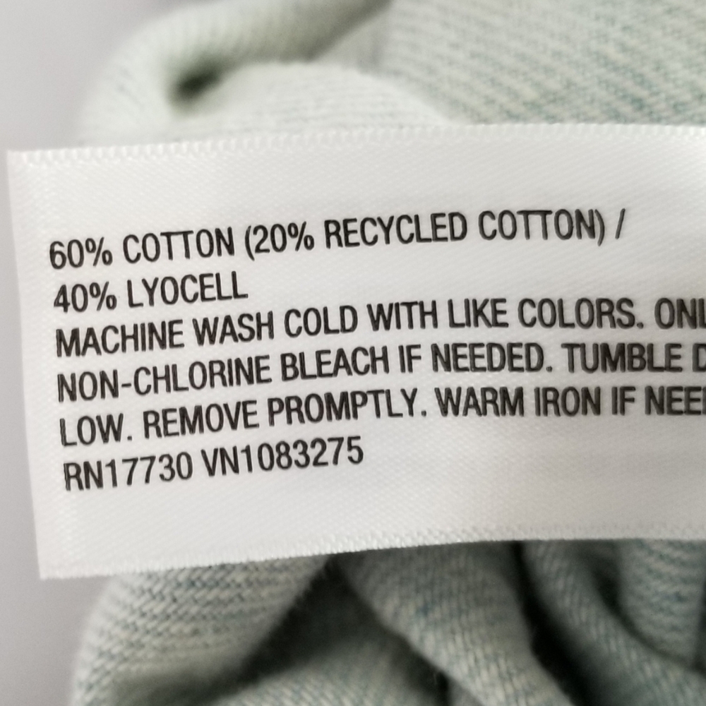 NWT Universal Thread Light Wash Baggy Jumpsuit Size 14 - Picture 9 of 9